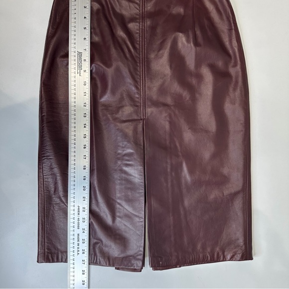 Elie Tahari Rich Claret (wine) Leather Pencil Skirt. Fully lined. Size 14. NEW! - Picture 9 of 14